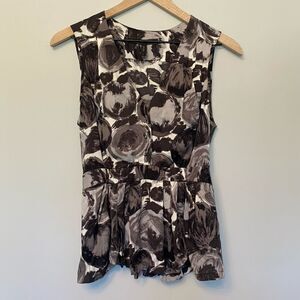 BCBG MAXAZRIA Small Silk Black White Floral Sleeveless Peplum Tank Top Blouse